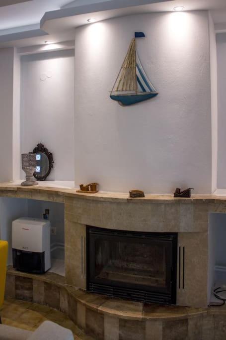 Spacious Apartment In The Heart Of Pythagorion Ngoại thất bức ảnh